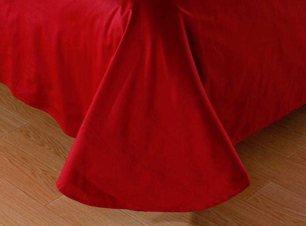 Elegant Cross Pleated Duvet Covers Set Red - 8 Pieces - DecorStudio - Duvet Cover